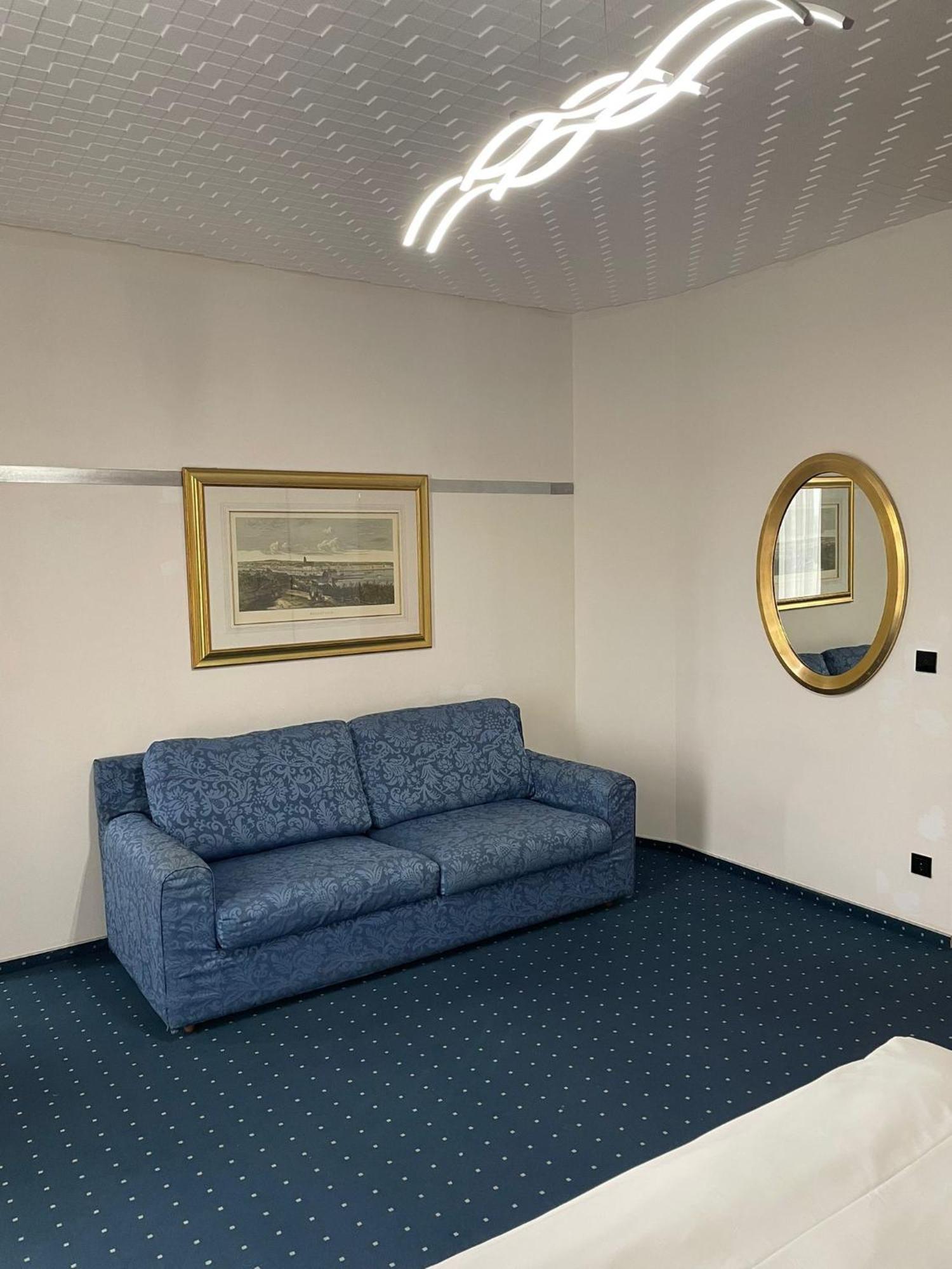 Eventhaus Lejlighedshotel Panzweiler Eksteriør billede