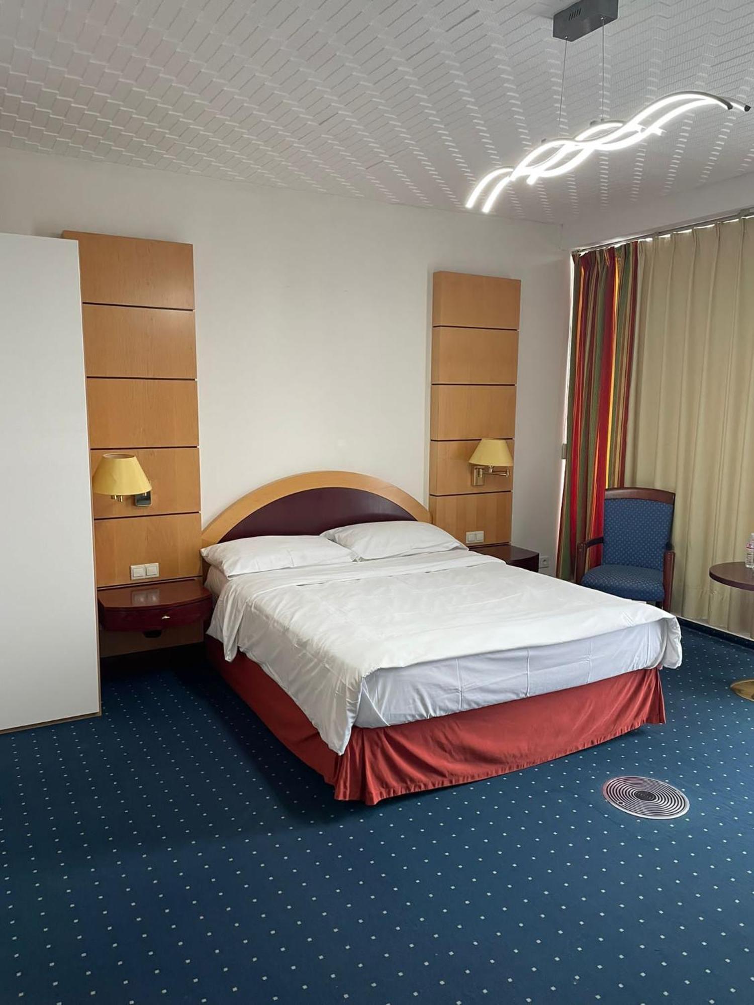 Eventhaus Lejlighedshotel Panzweiler Eksteriør billede