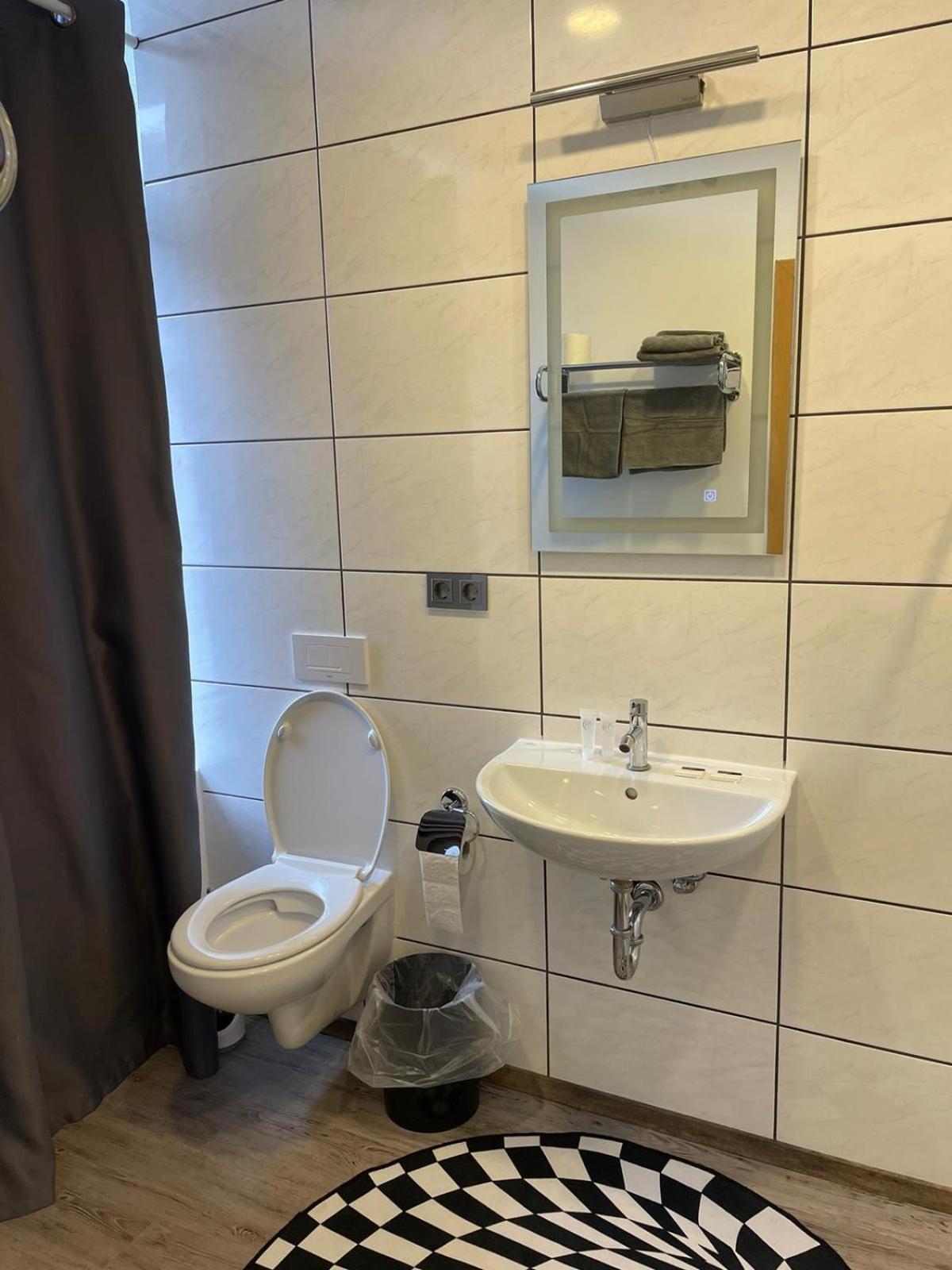 Eventhaus Lejlighedshotel Panzweiler Eksteriør billede