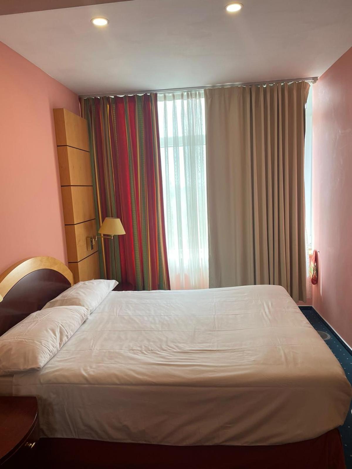 Eventhaus Lejlighedshotel Panzweiler Værelse billede